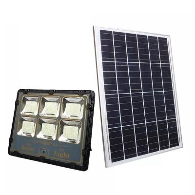 China Garden Smart Outdoor Aluminum Projector Remaining Battery LED Display Remote Control Waterproof Ip66 Solar Flood Light for sale