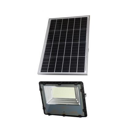 China Garden Power Level Display 50W 100W 150W 200W 300W 400W Smart Remote Control Outdoor Aluminum Solar Floodlight for sale