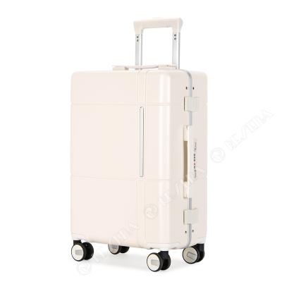 China Factory Direct Sales 100% PC Trolley Luggage 3 Pcs Trolley Set Multicolor PC Factory Direct Sales RESENA Portable/Convenient Travel Suitcase for sale