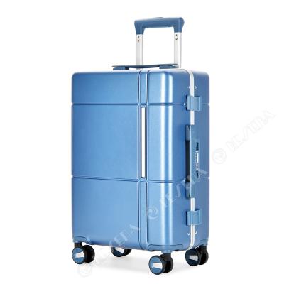 China Resena Long Distance Travel Customized New Design PC Trolley Luggage With Universal Wheel And TSA Anti-theft Lock New PC Material Suitcase for sale