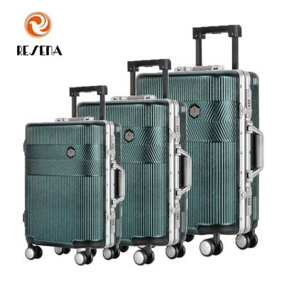 China Fashionable Resena Top Grade PC Luggage Suitcase Man 20