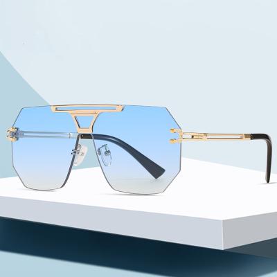 China 2021Latest Shield fashion brand designer frameless sunglasses fit shades oversized men women sunglasses for sale