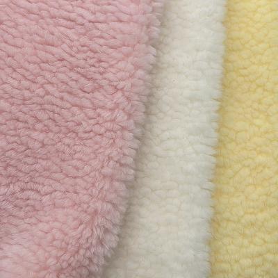 China High quality100%polyester sherpa wool plush fleece fabric from anti pill factories for winter coat for sale