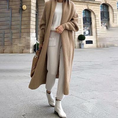 China Women's and Women's Autumn Trench Coats For Winter Breathable Knitted Long Coats for sale