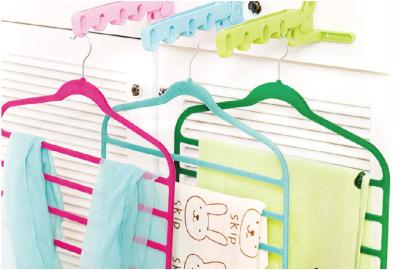 China Wardrobe Green / Blue Multiple Clothes Hangers For Trousers / Stocking / Pants for sale