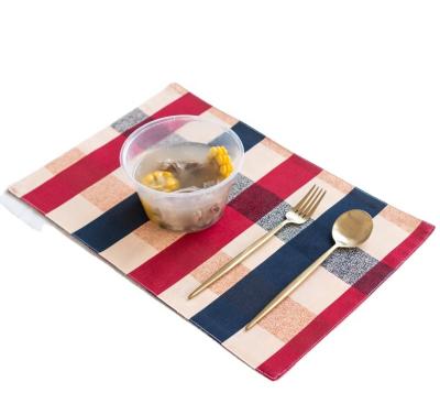 China Customized Viable Design Japanese Style Cotton Canvas Fabric Place Mats Washable Table Mats Sets For Home Use for sale