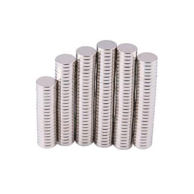 China Corrosion Free NdFeb Magnet N35 N42 N52 Sinter Neodymium Round Magnet NdFeB Disc Permanent Magnet for sale