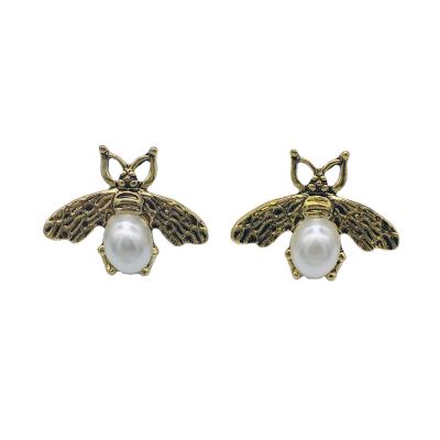 China 2021 Vintage Bee 925Silver Needle New Bee Logo Fashion and Elegant Gold Plated Stud Earrings ggCC Factory Wholesale For Women for sale