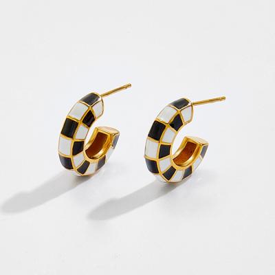 China FASHIONABLE Stainless Steel 18K Gold Checkerboard Earrings C Jewelry Temperament Plated Black White Enamel Does Not Fade for sale