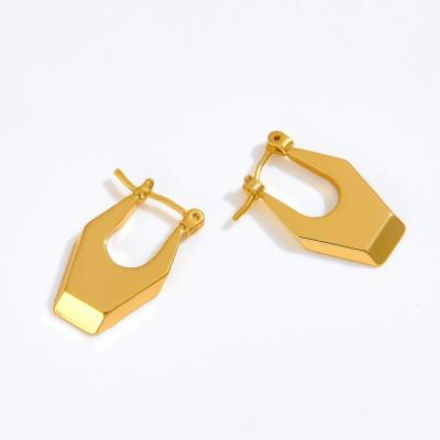 China FASHIONABLE Social Minority Social Irregular Three-Dimensional Rhombic Female Design Media Style Earrings 18k Gold Cool Earrings for sale