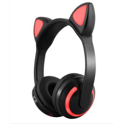 China Lovely Fashion Wireless Headset Hot Selling Headset Cat Ear Wireless Earphone For Girls Earphone With MIC Multi Color for sale