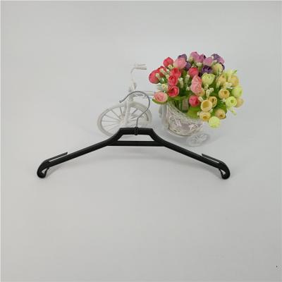 China New product plastic multifunctional household hangers plastic hanger and cheap plastic clothes hanger for underwear for sale