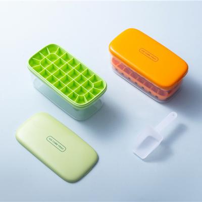 China Sustainable Ice Cube Tray With Lid Silicone Ice Cube Molds 32 Reusable Ice Tray Food Freezer Tool for sale