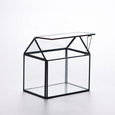 China New classic/postmodern geometric cubic glass vessels home mossed mini greenhouse for micro landscape fenced ecosystems for sale