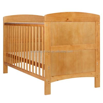 China NZ 140x70 pine wood baby cradle solid wood bed/newborn cradle for sale