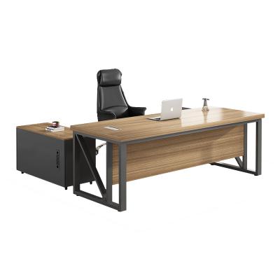 China Extendable Boss Table For Office Executive Office Furniture Modern Desk And Chair for sale