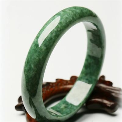 China The Other Beautiful Natural Emerald Color Ladies Bracelet Fashion Jade Bangle Light Green Floating Flower Bracelet for sale