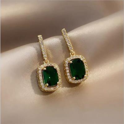 China 2021 Cute square ladies earrings retro fashion temperament 925 needle green silver stud earrings for sale