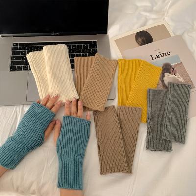 China Korean Plain ZG Half Finger Gloves Woman Winter Warm Gloves Fashion Open Finger Touch Screen Thickened Wristband Knitting Gloves for sale