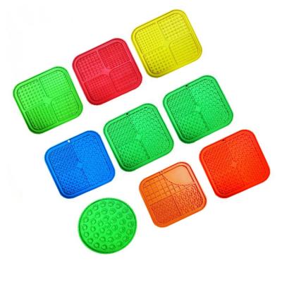 China Multifunctional Viable Dog Food Mat Dog Slow Feeder Silicone Dog Lick Crazy Pad With Split Design for sale