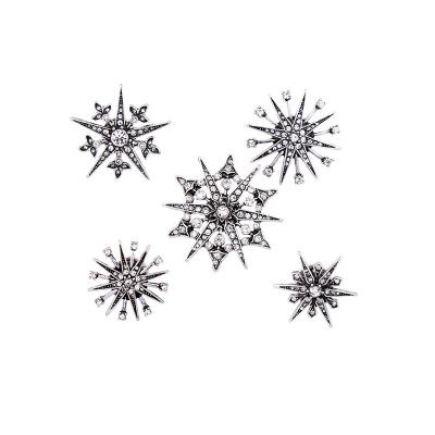 China Vintage ts00139 Crystal Snow Silver Brooches Pins Christmas Gift For Women 2019 for sale