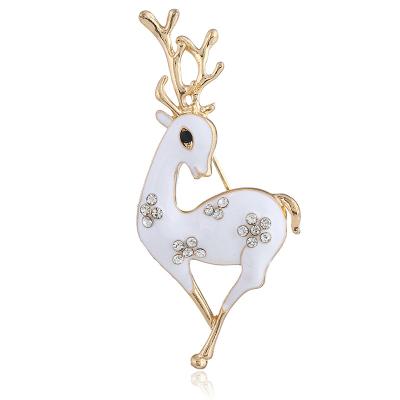 China Cute Deer Delicate Small Brooch Pin Fashion Painting Enamel Pin Crystal Rhinestone Scarf Dress Lapel Pin Suit Corsage For Women Jewelry for sale