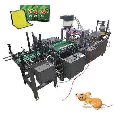 Cina Automatic Hot Melt 250mm Rat Glue Trap Making Machine in vendita