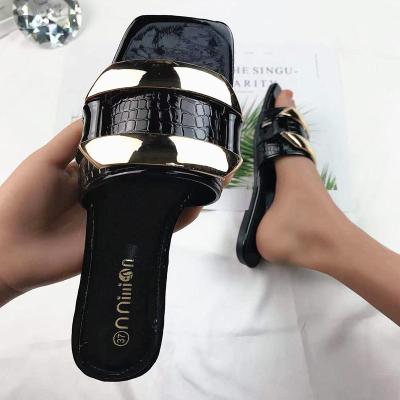 China 2022 fashion trend BUSY GIRL JL3012 summer sale large size slippers women hot square main casual shoes sandals for ladies for sale