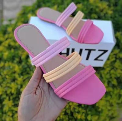 China GIRL YM3018 large size sandals hot sale summer fashion trend shoes women BUSY square main slippers for ladies for sale