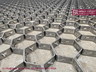 China SS304 Hex Metal Grating | Mexico Hex Metal for Refractory furnace lining, 14ga thick, 1