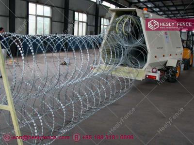 China Razor Wire Rapid Deployment Riot Barrier for sale