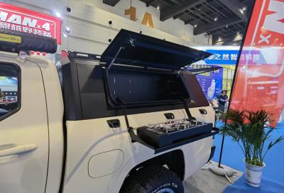 中国 Customizable Pickup Truck Canopy Aluminum Or Steel Construction For Gwm Cannon 販売のため