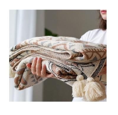 China Innermor Anti-Static Hot Sale SS22 Knitted Blanket Comfortable Lightweight Decorative Throw Blanket With Tassels Raschel Blanket for sale