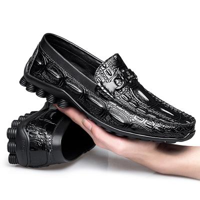 China Fashion Trend Model 9807 Soft Crocodile Rain Top Design Driving Leather Boat Men Shoes for sale