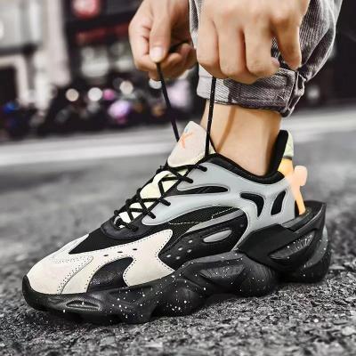 China CUSHIONING 2021 Running Fashion Men's Luxury Shoes , Breathable Mesh Upper Shoes Luxury for sale