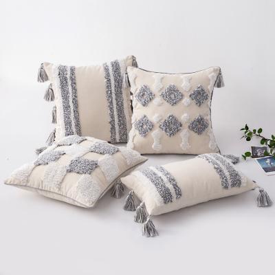 China Nordic Home Decorative Embroidered Plaid Embellished Cushion Cover Tassel Macrame Luxury Pillow Cover For Bed Sofa Couch Home Decor for sale