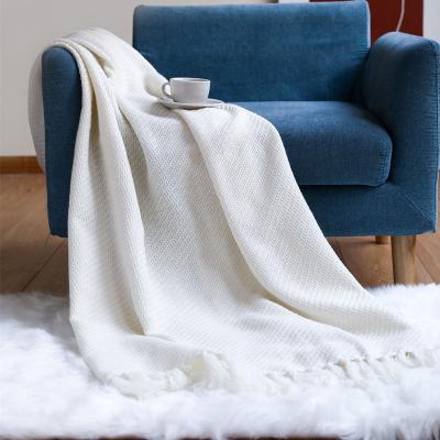 China Jacquard White Knit Warm Throw Blanket Towel Home Decor Blankets Office Bed Living Room Use for sale