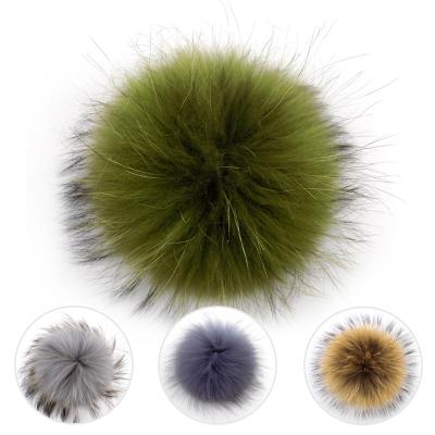 China Wholesale Auto Upholstery Fur Indoor Outdoor Auto Balls For Hats Beanie Cap With Real Fur Pom for sale