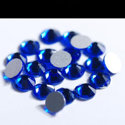 China Multi Color SS9 2.5mm Fix Flatback Crystal Glass Rhinestone Non Hot Around Flat Back Decoration Crystal Nail Rhinestone For Nail for sale