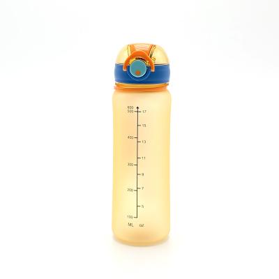 China Sustainable Orange Clear Gray 620ml Round Sports Bottle Frosted Plastic Water Bottle Kawaii for sale