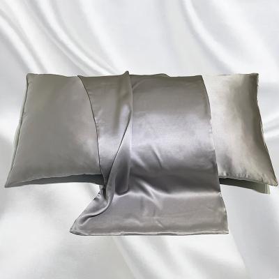 China PORTABLE 50*65cm PORTABLE Natural Custom Luxury Pillowcase 100% Silk Pillowcase Green Pink Silk Pillow Case for sale