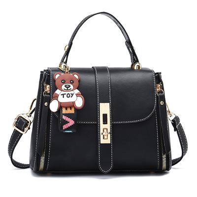 China Large Capacity Modern Ladies Bag Charming Women Handbags And Multifunctional Messenger Bag for sale