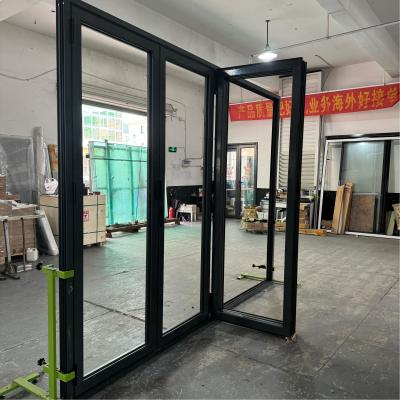 China Thermische breuk aluminium vouwdeur op maat gemaakt product dubbel gehard glas Te koop