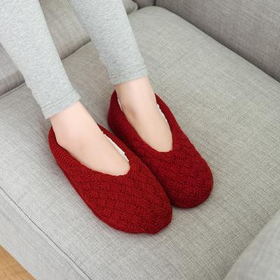 China Winter Women Slipper Home Anti Slip Sporty Thermal Comfortable Fuzzy Ankle Soft Fuzzy Socks for sale