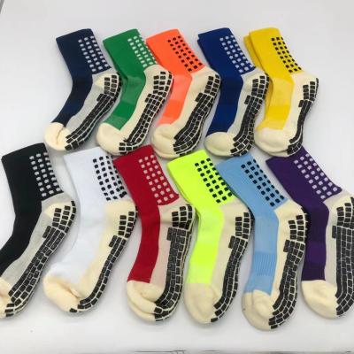 China Custom logo QUICK DRY plain socks cotton knit socks anti slip soccer football socks sport for sale