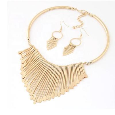 China Party Decoration Bohemian Tassel Tassel Shape Oversized Earrings and Necklace for Women Ladies Jewelry Earring Shape Jewelry for sale