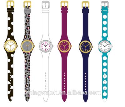 China Water Resistant Slim Cheap Silicon Stylish Girls Watch Good Birthday Gifts For Girls for sale