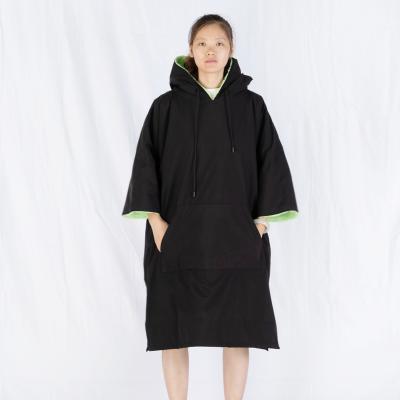 China Poncho Swimming Sports Waterproof Oversized Robe Windproof Warm Dry Long Sleeve Change Long Robe Stay Viable for sale