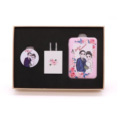 China Trendy portable gift set popular custom logo present sets powerbank corporate fashion 3 in 1 for sale