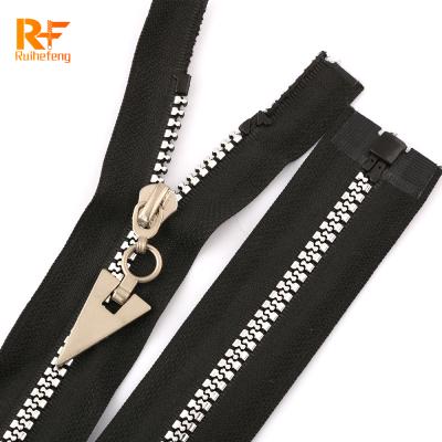 China Fashion High Quality Nickel Free #3 #5 Plated Resin Zipper Metal Black Texture Plastic Zipper Pull for sale